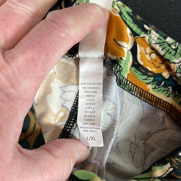 LuLaRoe New Kids L/XL Green Floral Leggings NWT - Picture 5 of 8